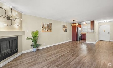 Building Photo - Beautifully upgraded 2 bedroom, 2 bath con...