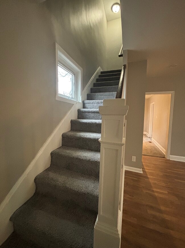 Building Photo - 10XX E Cold Spring Ln