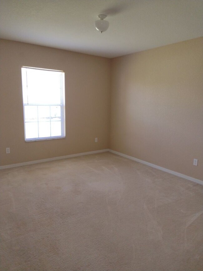 Building Photo - Beautiful home in Stonecrest