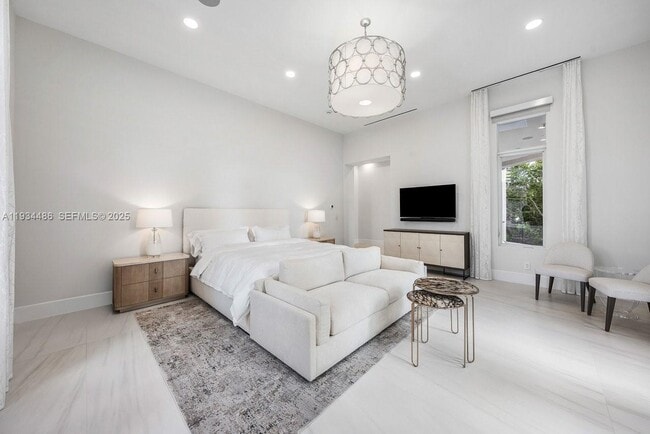 Building Photo - 3912 Island Estates Dr