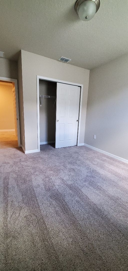 Building Photo - Like NEW!!! 4-Bedroom, 2.-Bathroom in Luce...