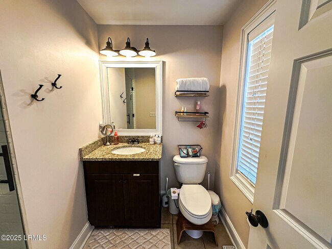 Building Photo - 1 Palmetto Breeze Cir