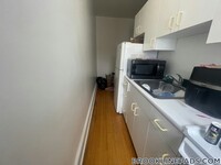 Building Photo - 1539 Beacon St