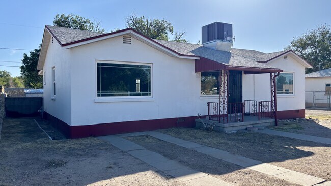 Building Photo - 8033 Carpenter Dr