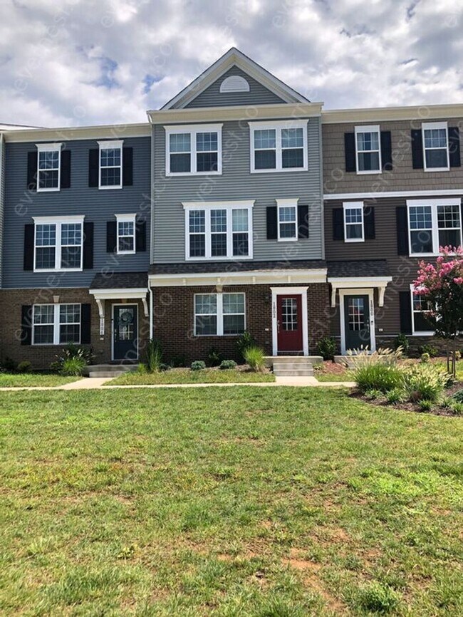 Building Photo - Beautiful 3 Story Townhome - THE LANDING A...