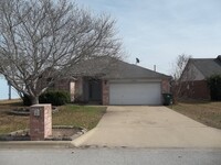 Building Photo - 3 BEDROOM, BELTON ISD