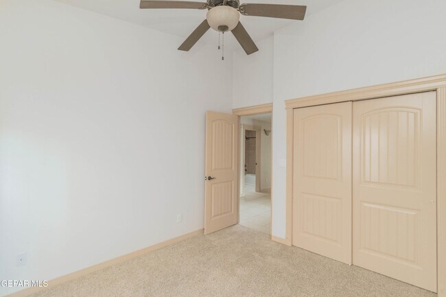 Building Photo - 5349 Jose Duran Ln