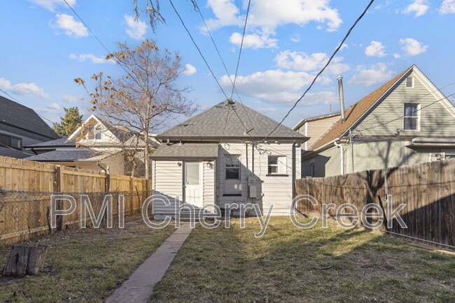 Building Photo - 3830 N Williams St