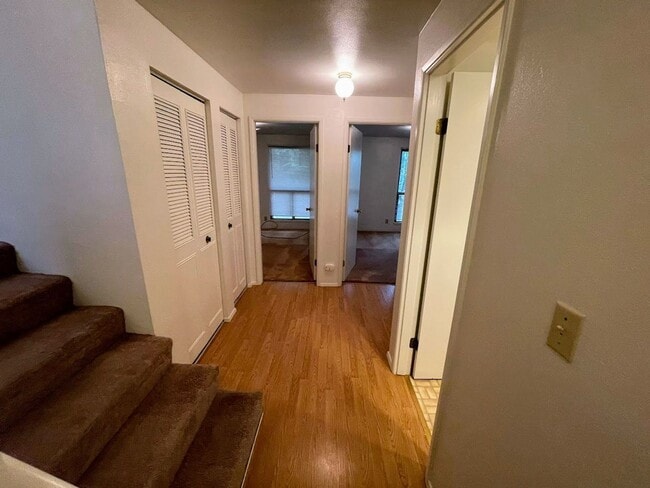 Building Photo - 2 br, 1.5 bath House - 138 Treehill Loop