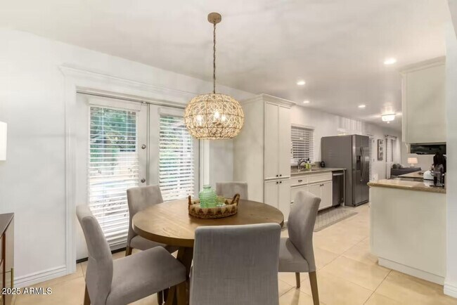 Building Photo - 15849 N 49th Pl