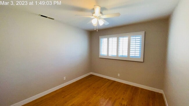 Building Photo - 2329 Moraine Cir