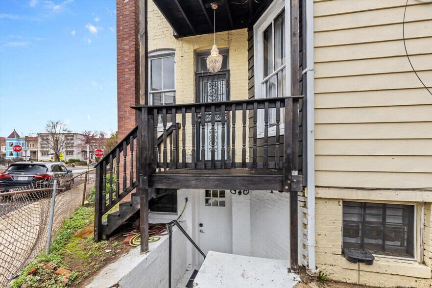 Building Photo - 3601 New Hampshire Ave NW
