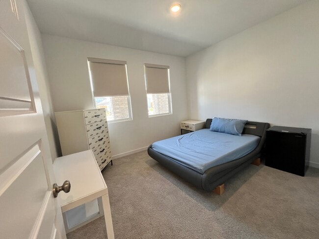 Building Photo - 7502 Kiwi Mdw Ct