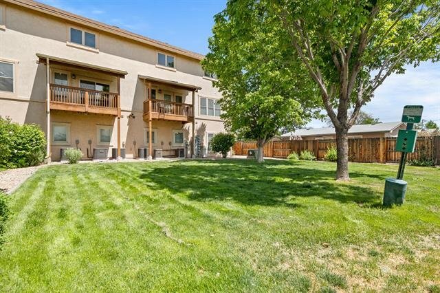 Building Photo - 1214 Walnut Ave