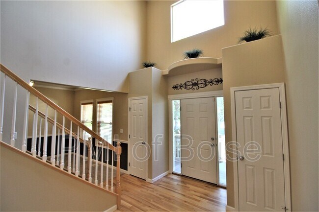 Building Photo - 1485 E Feather Nest Dr