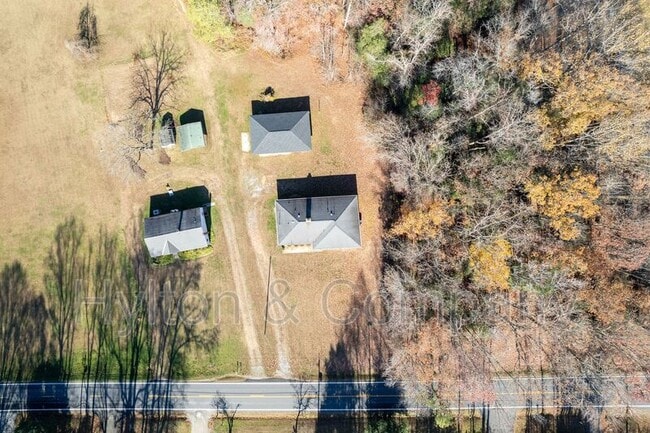 Building Photo - 5110 New Kent Hwy