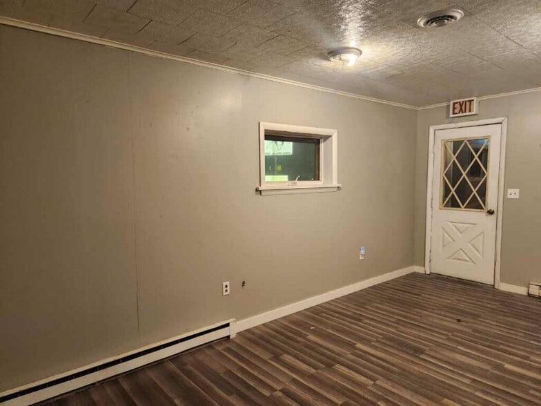 Building Photo - 2900 Broad Ave