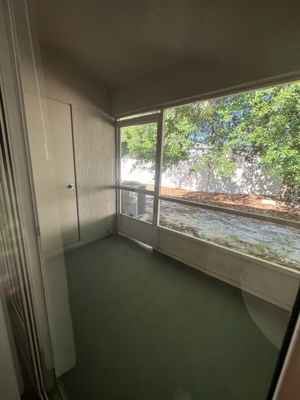 Building Photo - 2147 Cypress Bay Blvd