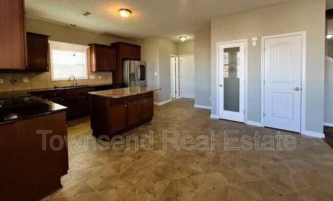 Building Photo - 4211 Cherry Hill Ln