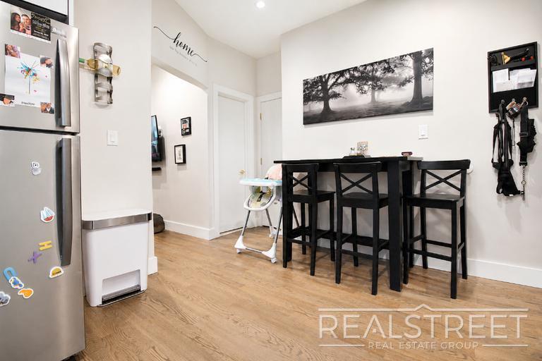 Building Photo - Renovated Spacious 2 BR in Bushwick
