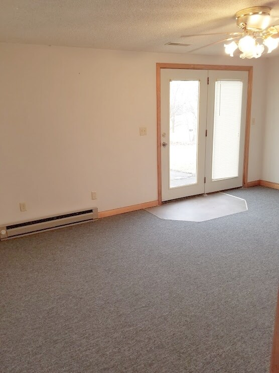 Building Photo - 708 E Laharpe St