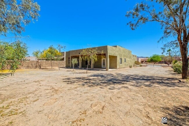 Building Photo - 11626 S Dorothy Dr