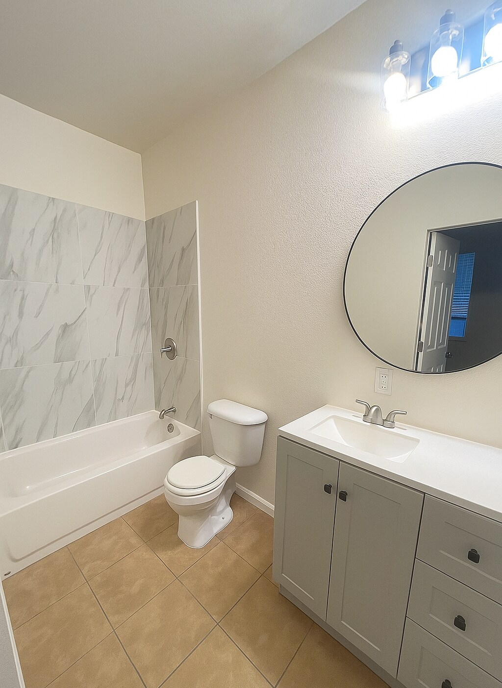 Building Photo - 12990 Excalibur Dr