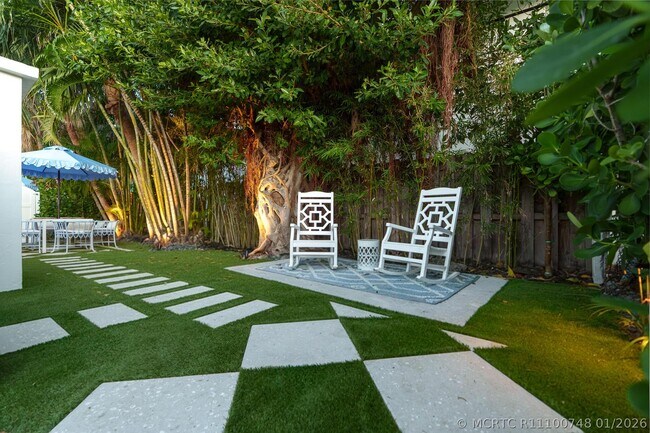 Building Photo - 7 Fayette Dr