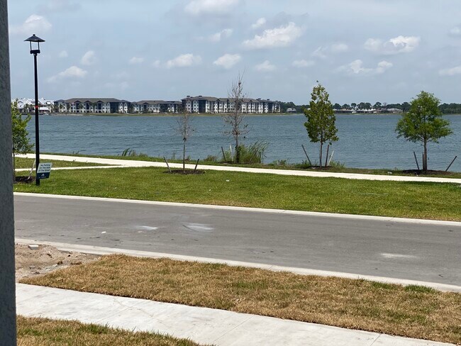 Front porch view of waterside - 7660 Livewell Ln