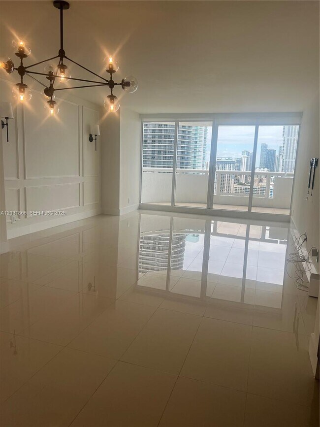 Building Photo - 1717 N Bayshore Dr