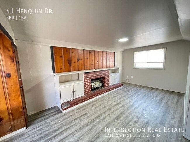 Building Photo - 41 Henquin Dr