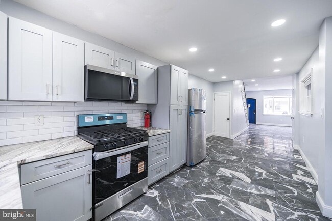 Building Photo - 3097 Memphis St