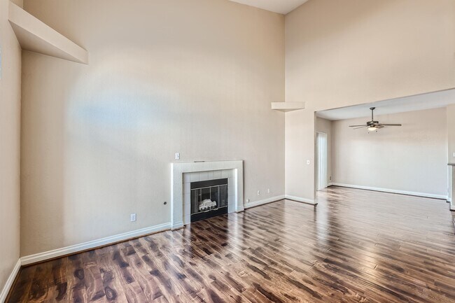 Building Photo - 2601 Twin Pines Ave