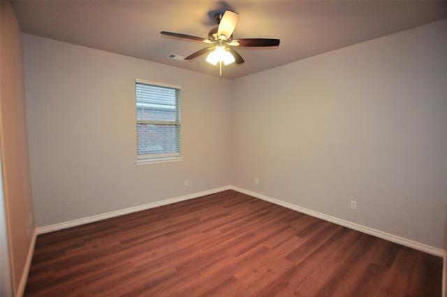 Building Photo - 1102 Story Book Ln