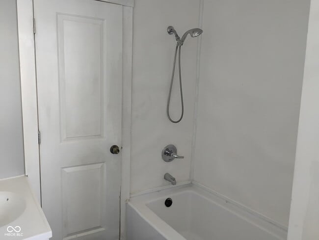 Building Photo - 316 E Franklin St