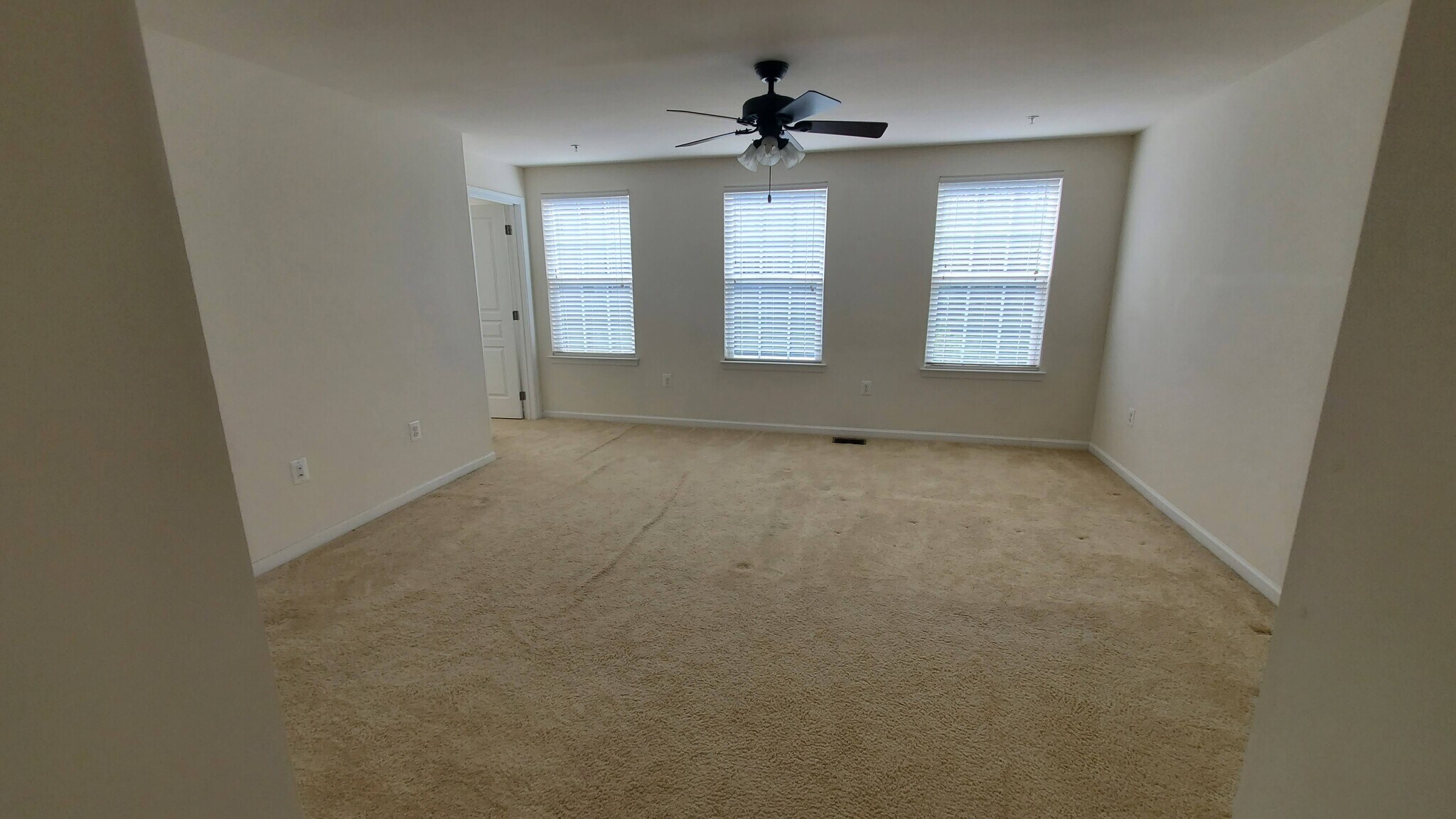 Building Photo - 14818 Mason Creek Cir