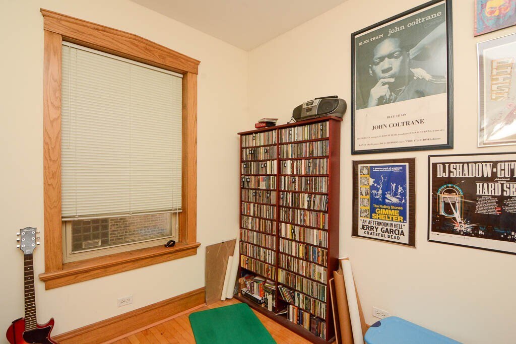 Building Photo - 1250 W Rosedale Ave