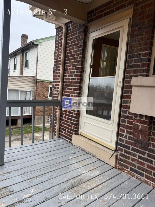 Building Photo - 4216 W 8th St