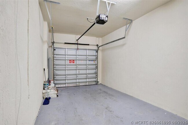 Building Photo - 5887 NW 56th Pl