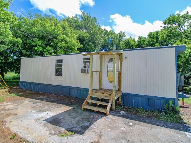 Primary Photo - Move in Ready! Fayetteville, TN
