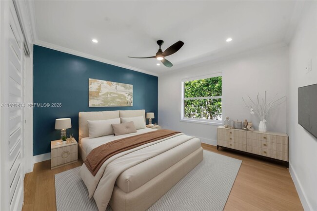 Building Photo - 5120 Carillo St