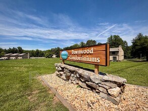 Building Photo - 4 Dawnwood Cir