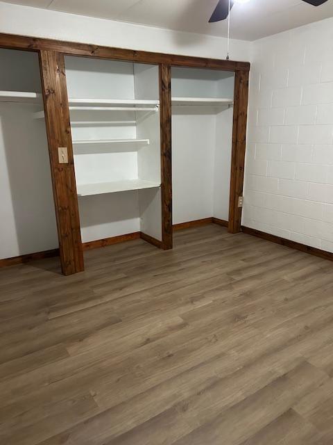 Building Photo - 633 N Commercial St