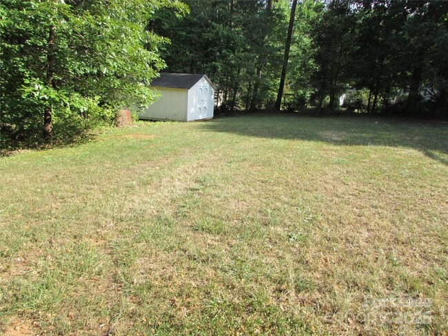 Building Photo - 293 Sailwinds Rd