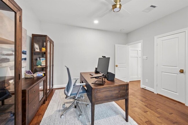 Building Photo - 11025 Upland Forest Dr