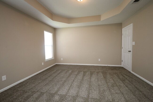 Building Photo - 1663 Fresno St