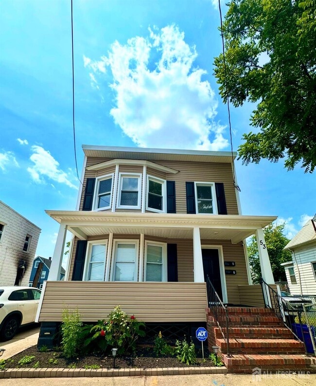 Primary Photo - 53 Thornall St