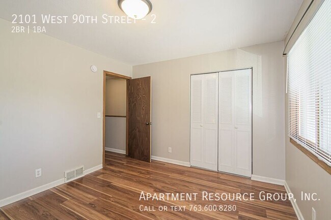 Building Photo - 2101 W 90th St