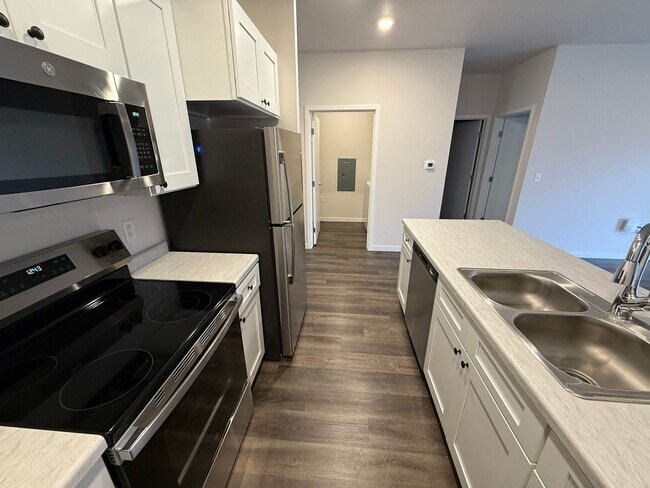 Building Photo - Northern Point Apartments