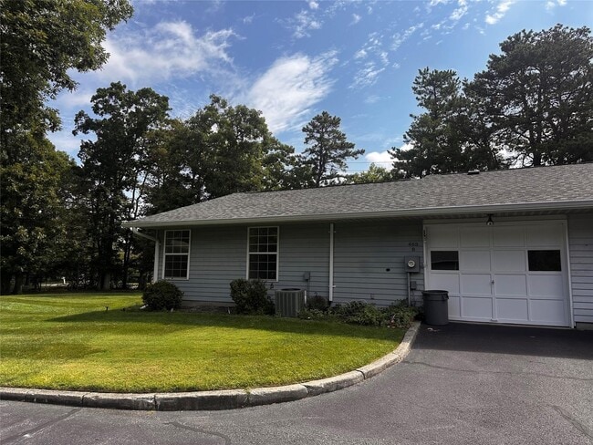 Building Photo - 465 Oldham Ct
